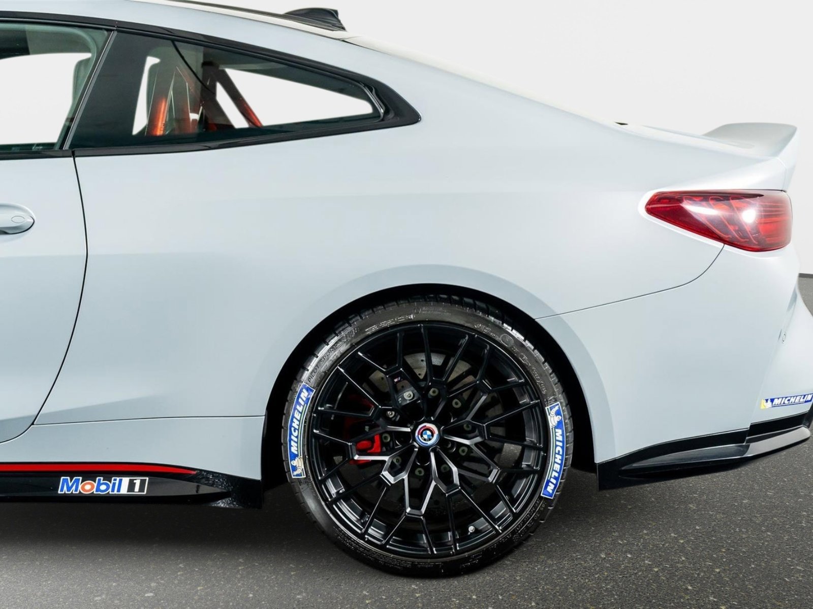 Used 2023 BMW M4 CSL image 17