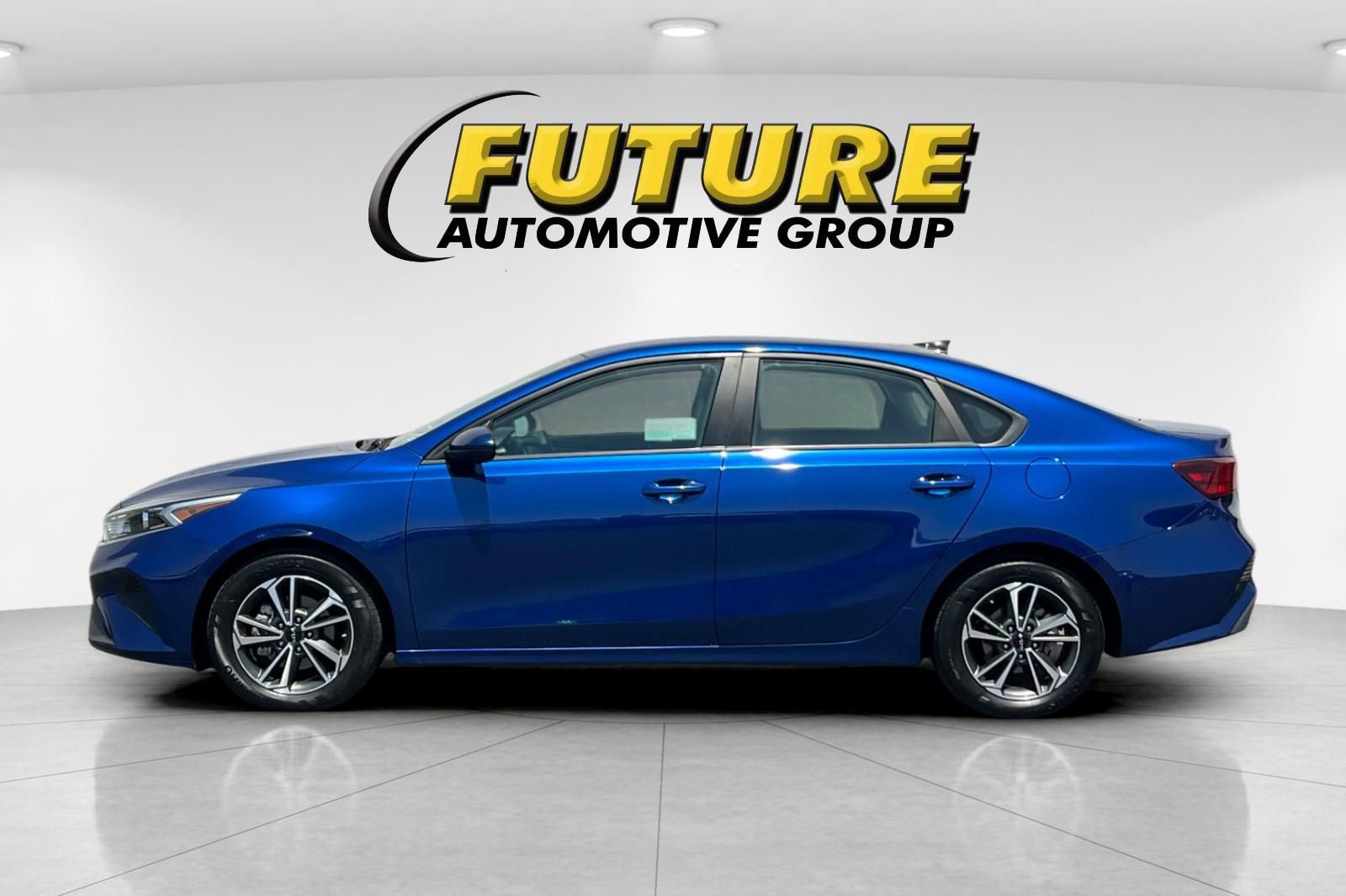 Used 2024 Kia Forte LXS FWD image 7