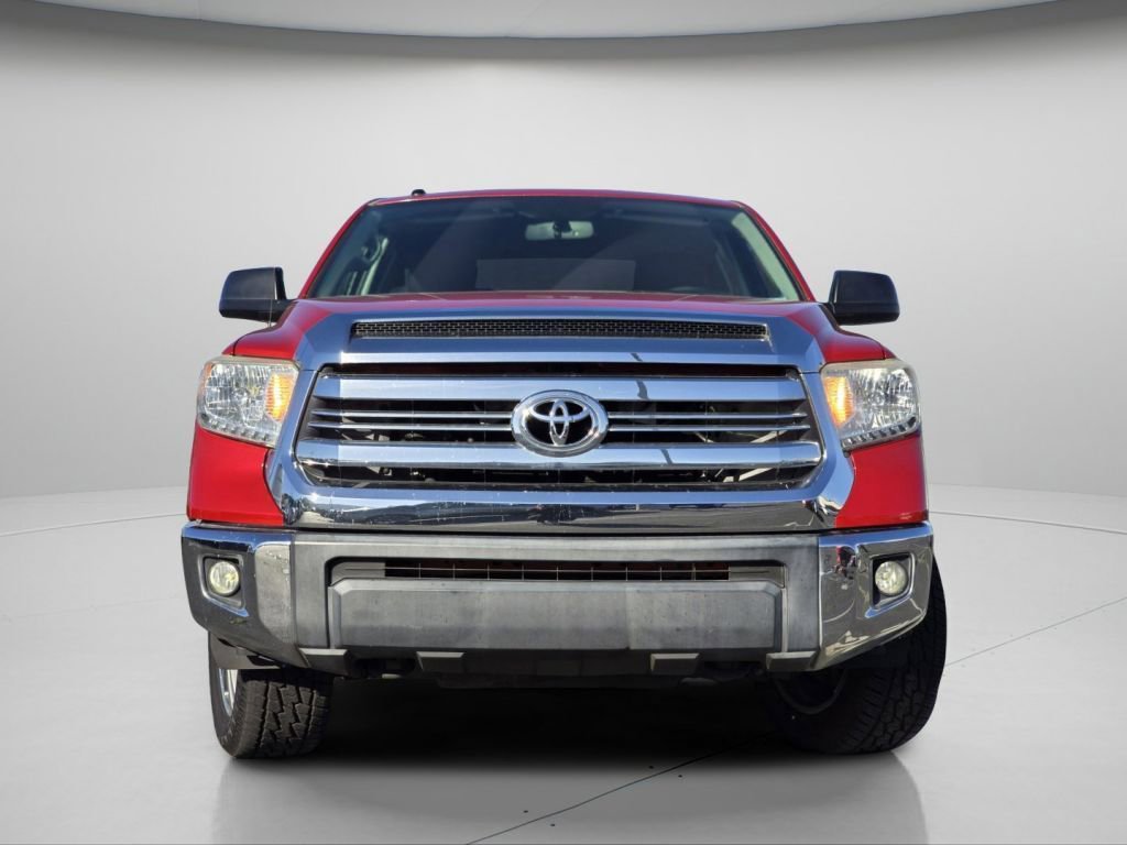Used 2017 Toyota Tundra SR5 w/ SR5 Upgrade Package AWD/4WD image 3