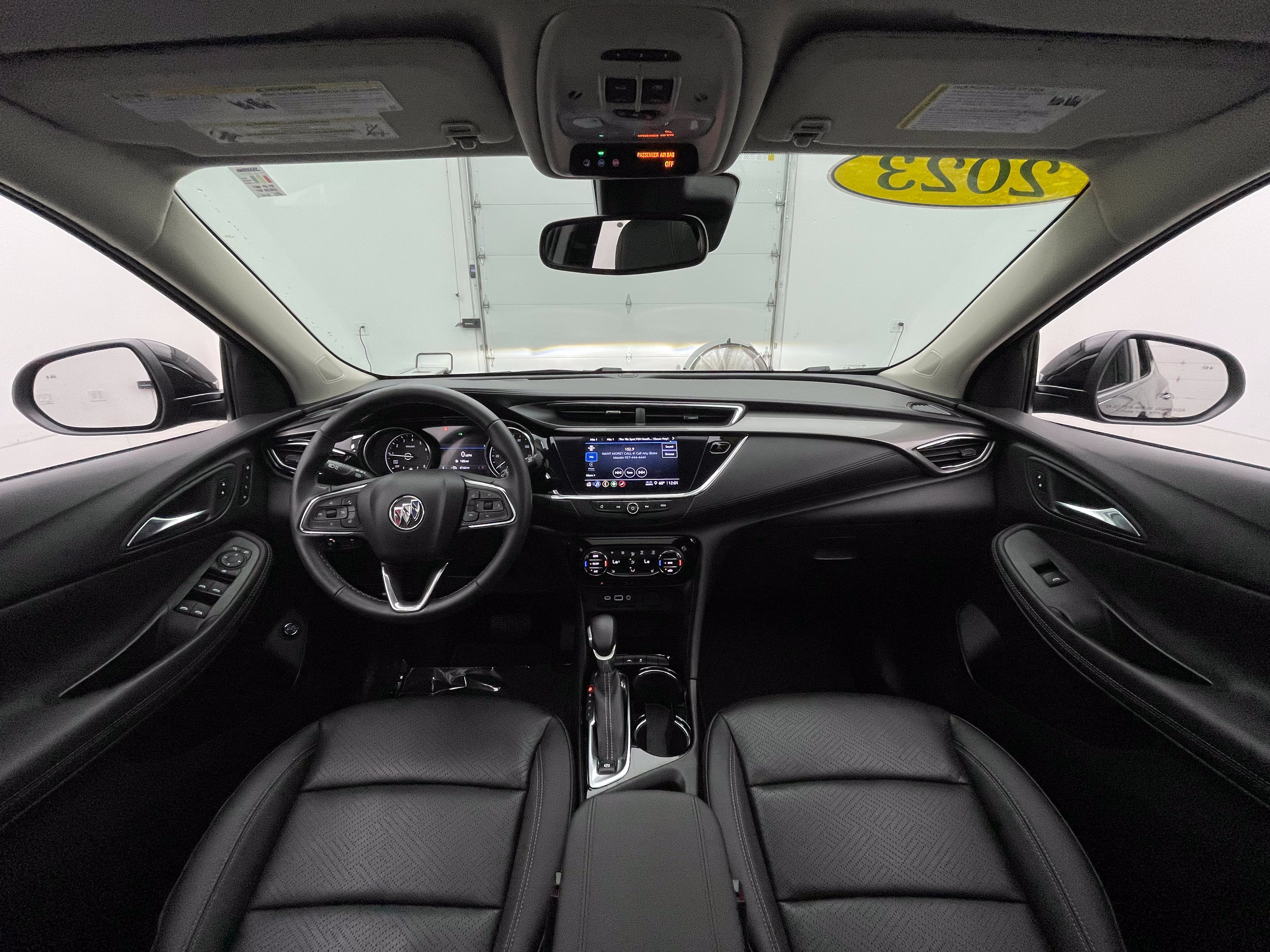Used 2023 Buick Encore GX Essence w/ Experience Buick Package FWD image 4