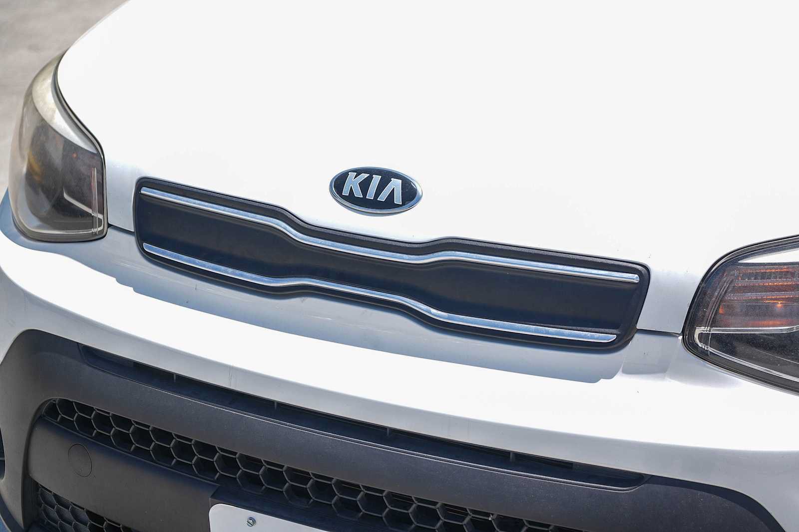 Used 2017 Kia Soul FWD image 5