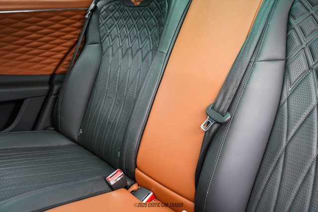Used 2022 Bentley Flying Spur Plug-In Hybrid image 54