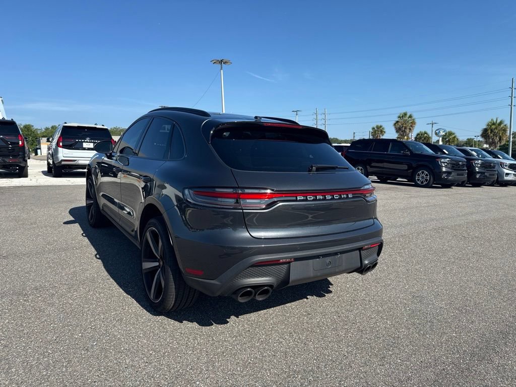 Used 2023 Porsche Macan Turbo AWD/4WD image 3