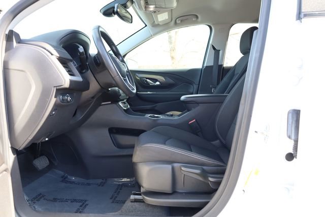 Used 2024 GMC Terrain SLE image 11