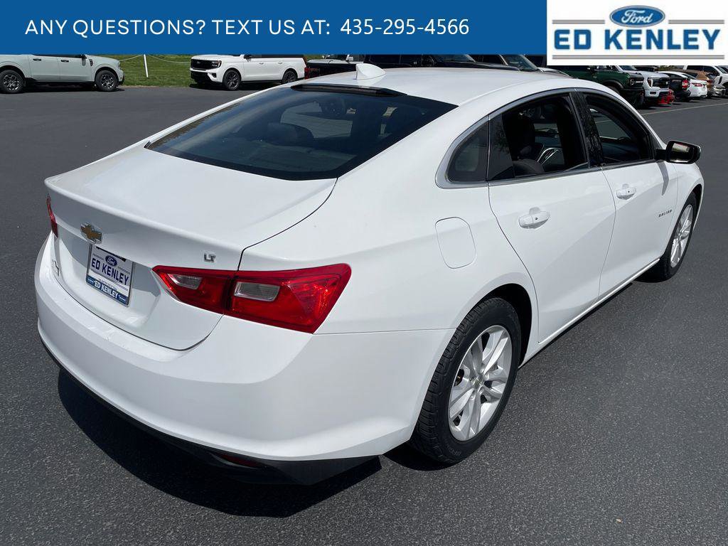 Used 2017 Chevrolet Malibu LT FWD image 26