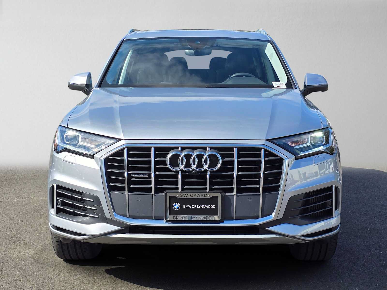 Used 2021 Audi Q7 3.0T Premium Plus w/ Premium Plus Package AWD/4WD image 8