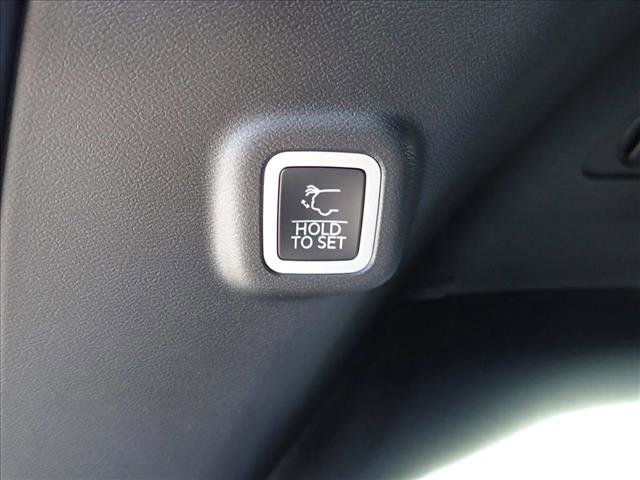 New 2026 Jeep Cherokee Overland image 8