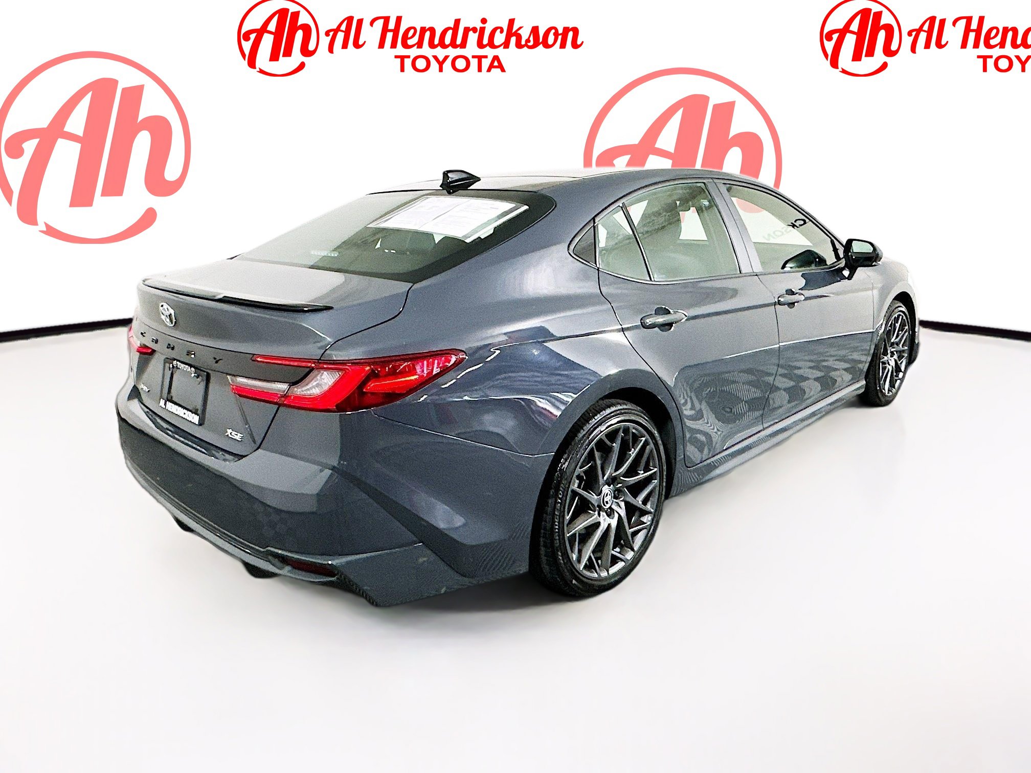 Used 2025 Toyota Camry XSE image 3