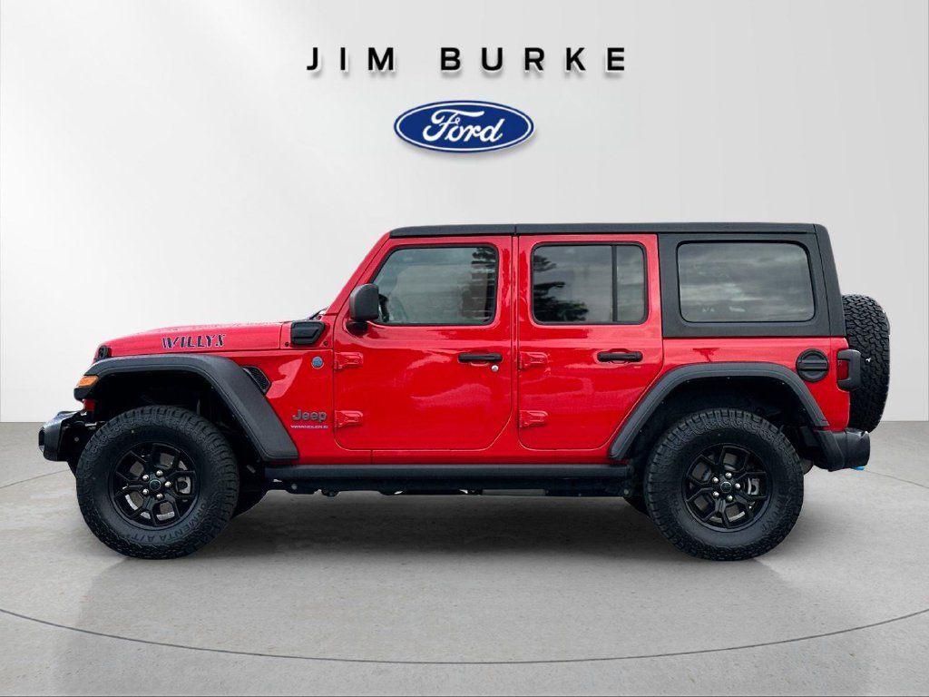 Used 2024 Jeep Wrangler Unlimited AWD/4WD image 2