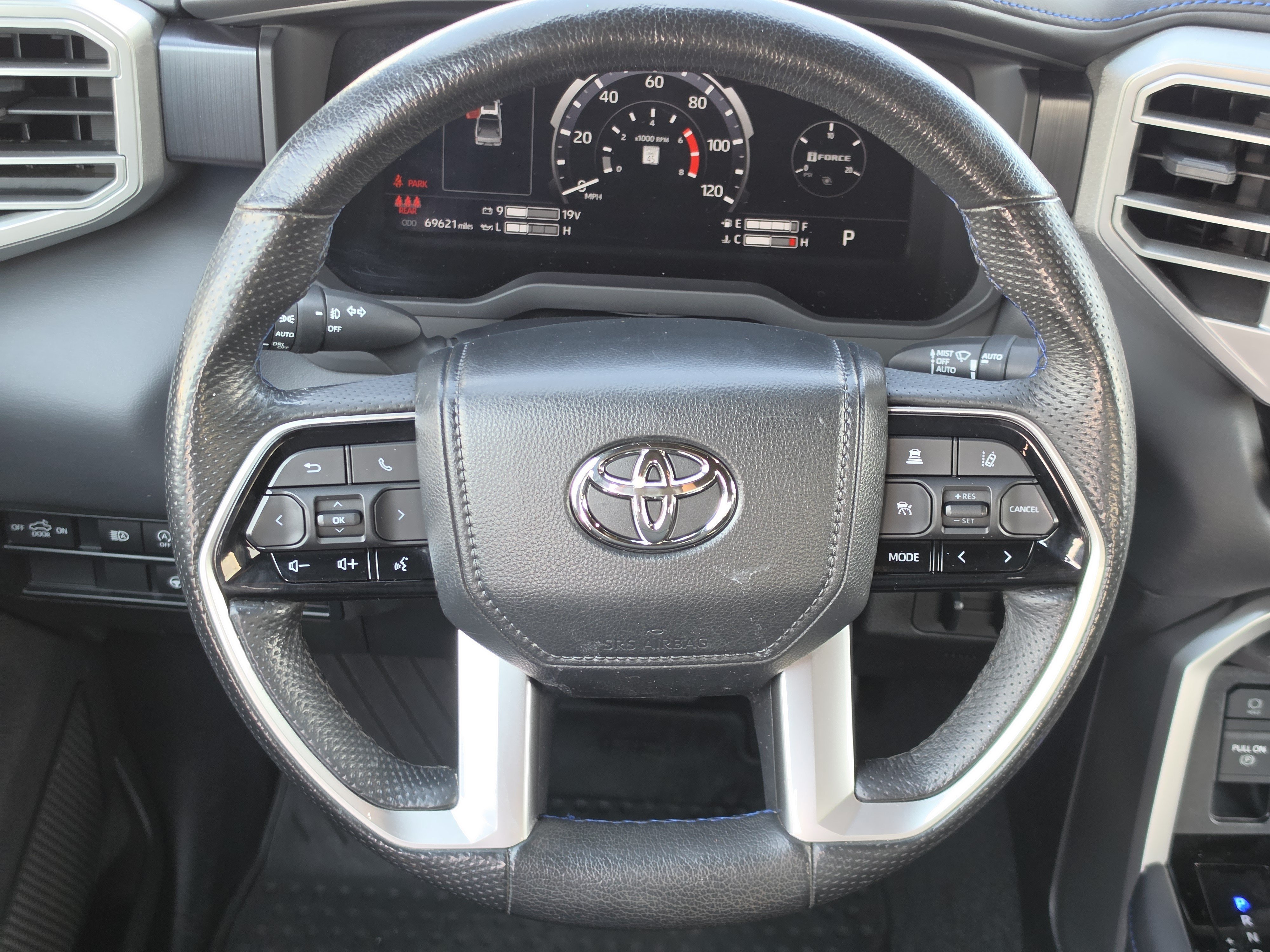 Used 2023 Toyota Tundra Platinum AWD/4WD image 16