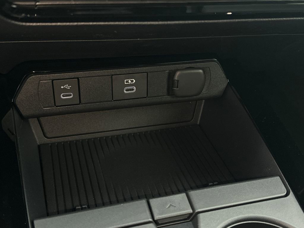 New 2026 Toyota Prius LE image 25