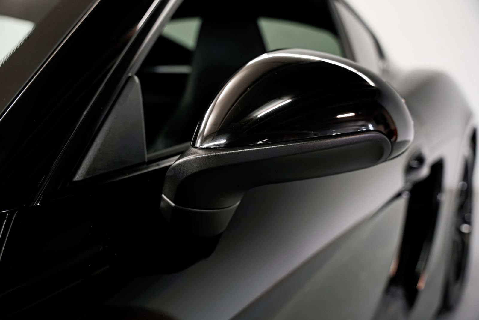 Used 2015 Porsche Cayman RWD image 29