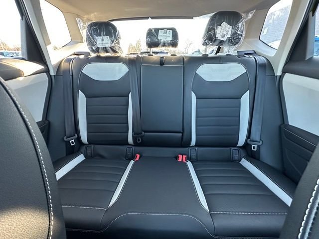 New 2026 Volkswagen Taos SEL AWD/4WD image 28