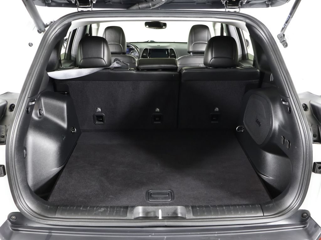 Used 2019 Jeep Cherokee Limited AWD/4WD image 18
