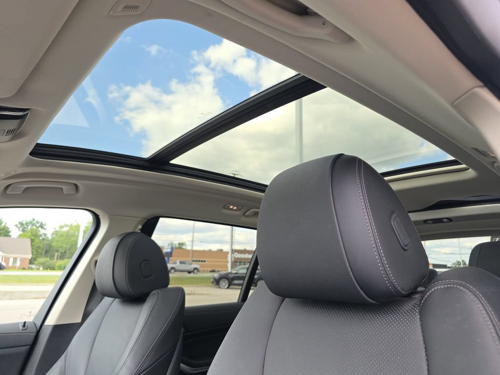 Used 2022 BMW X7 xDrive40i w/ Premium Package AWD/4WD image 13