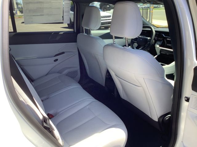 New 2026 Jeep Cherokee Laredo AWD/4WD image 28
