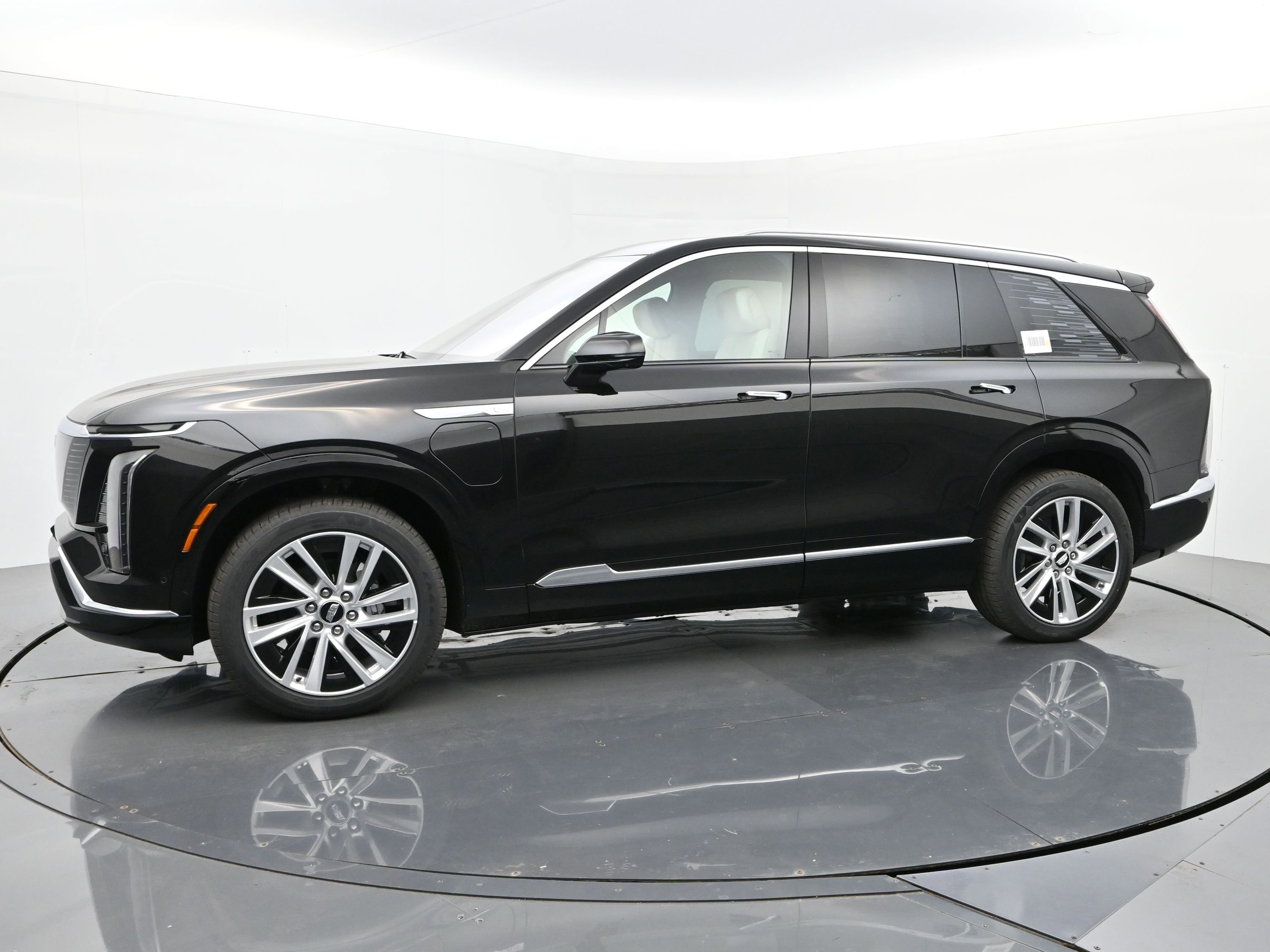 New 2026 Cadillac Vistiq Luxury w/ LPO, Floor Liner Package image 2