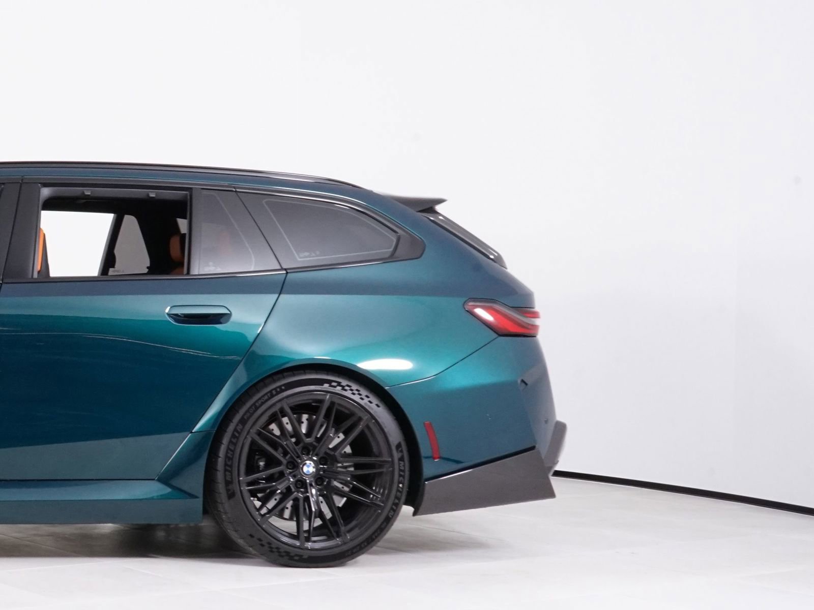 Used 2026 BMW M5 Touring image 13