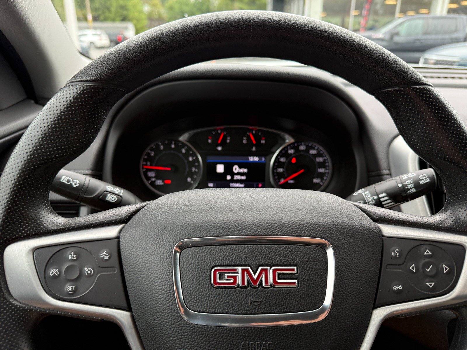 Used 2024 GMC Terrain SLE w/ Driver Convenience Package AWD/4WD image 24