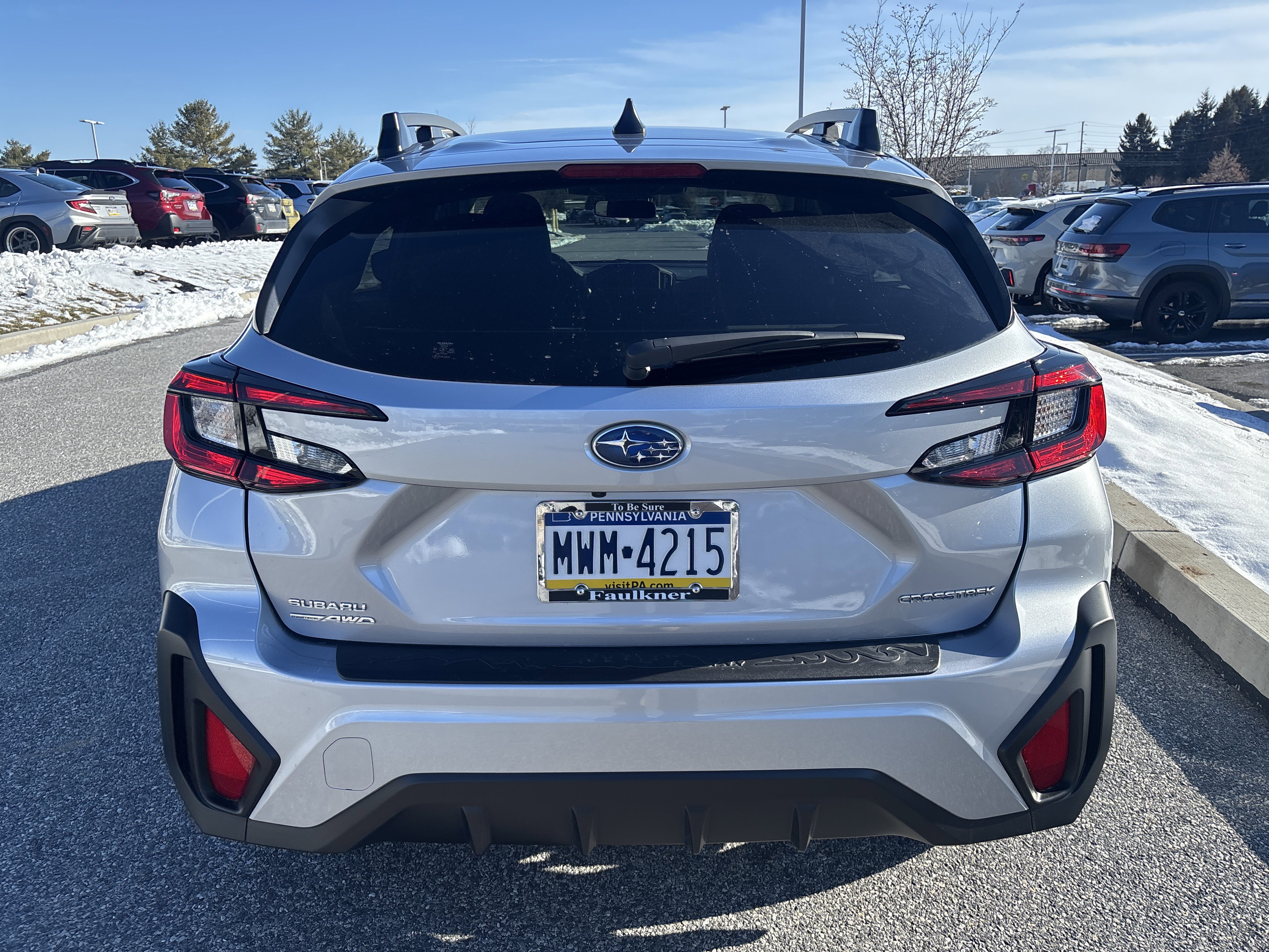 Used 2025 Subaru Crosstrek 2.0i Premium image 4