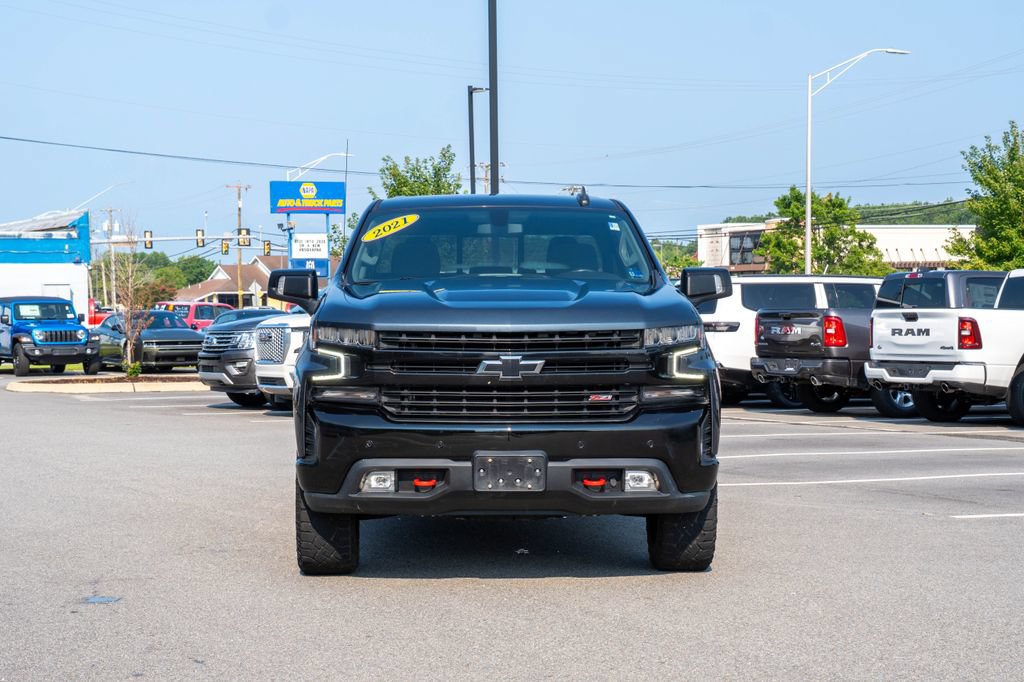 Used 2021 Chevrolet Silverado 1500 LT Trail Boss w/ Convenience Package II AWD/4WD image 2