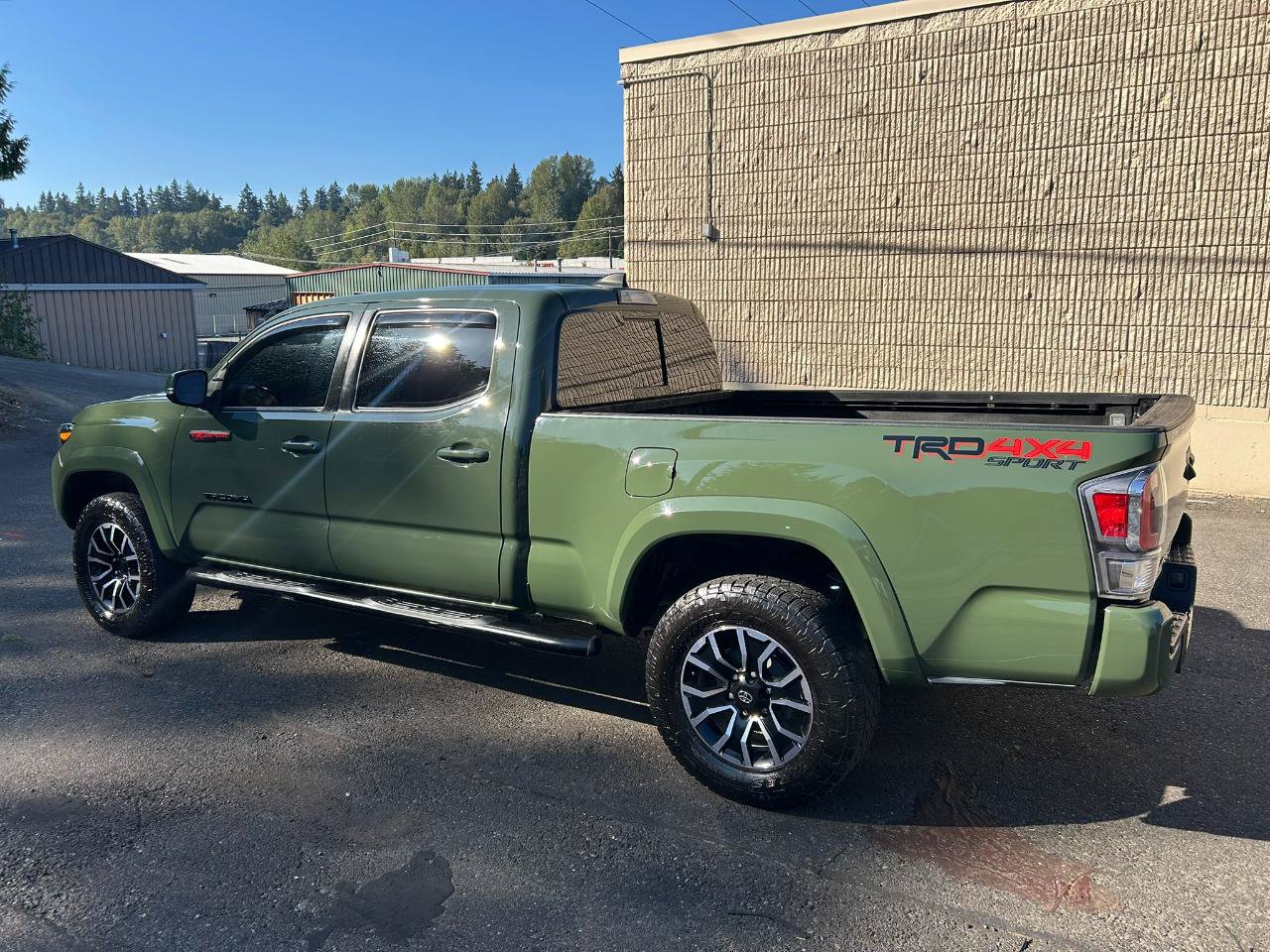 Used 2022 Toyota Tacoma TRD Sport w/ Technology Package AWD/4WD image 7