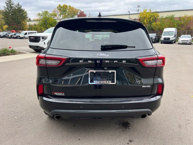 Used 2024 Ford Escape ST-Line w/ Tech Pack #1 AWD/4WD image 6