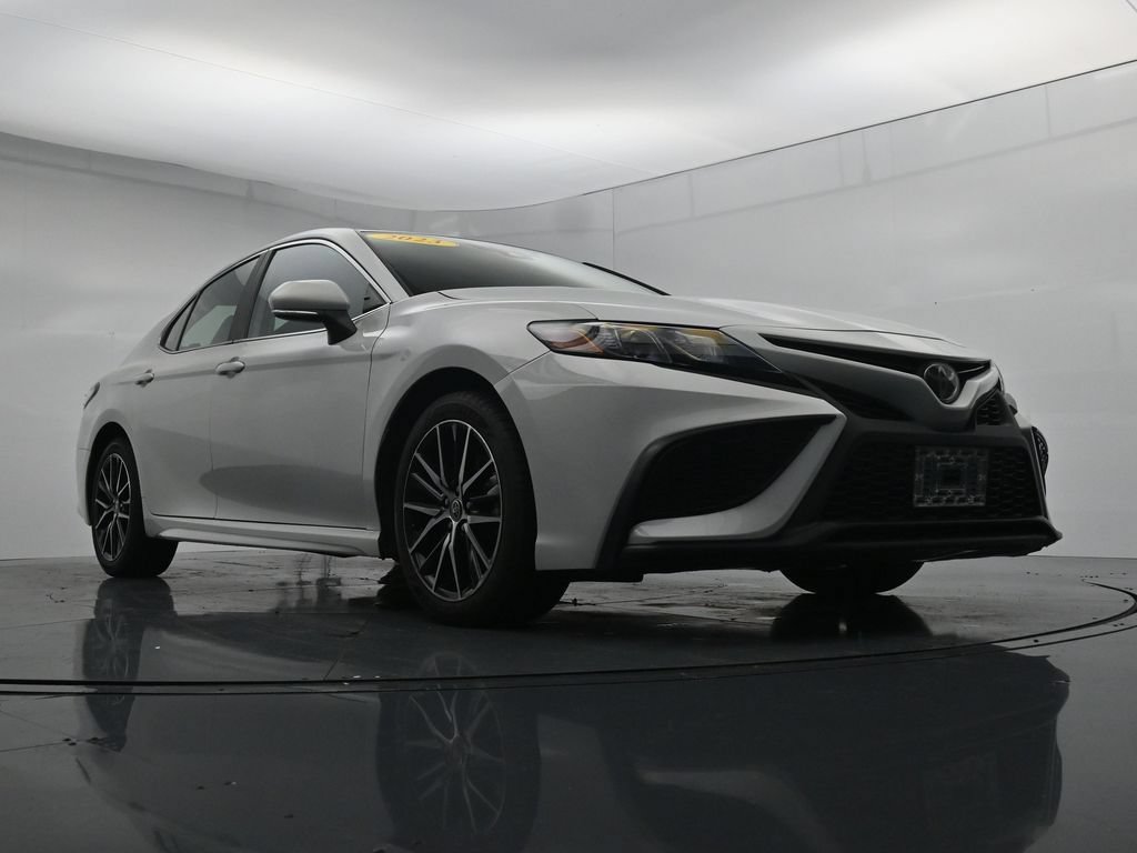 Used 2023 Toyota Camry SE FWD image 32
