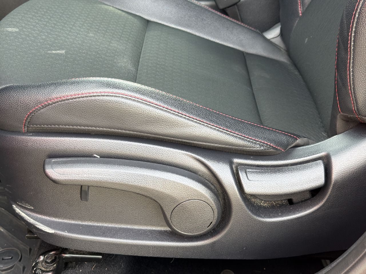Used 2024 Kia Soul GT-Line FWD image 12