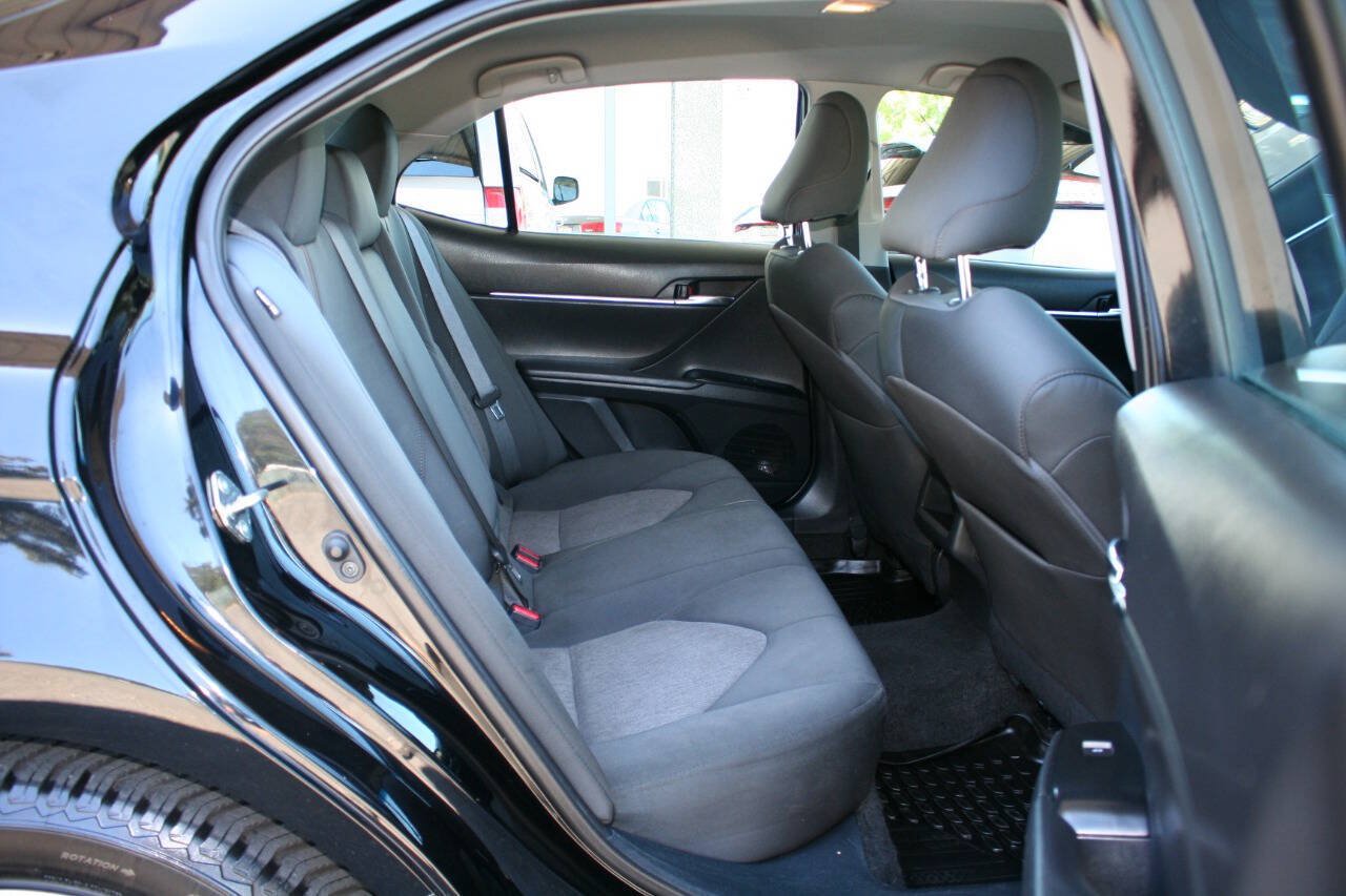 Used 2020 Toyota Camry LE w/ Convenience Package FWD image 22