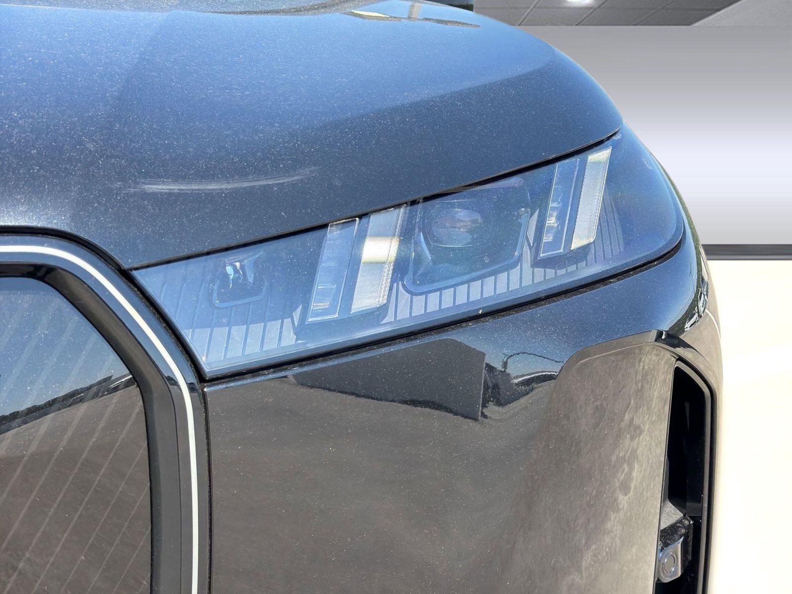 New 2026 BMW iX xDrive45 w/ M Sport Package AWD/4WD image 10