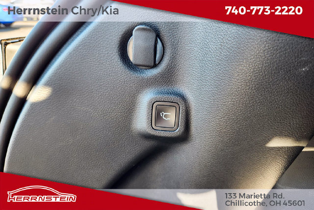 Used 2023 Jeep Compass Limited w/ Elite Group AWD/4WD image 26