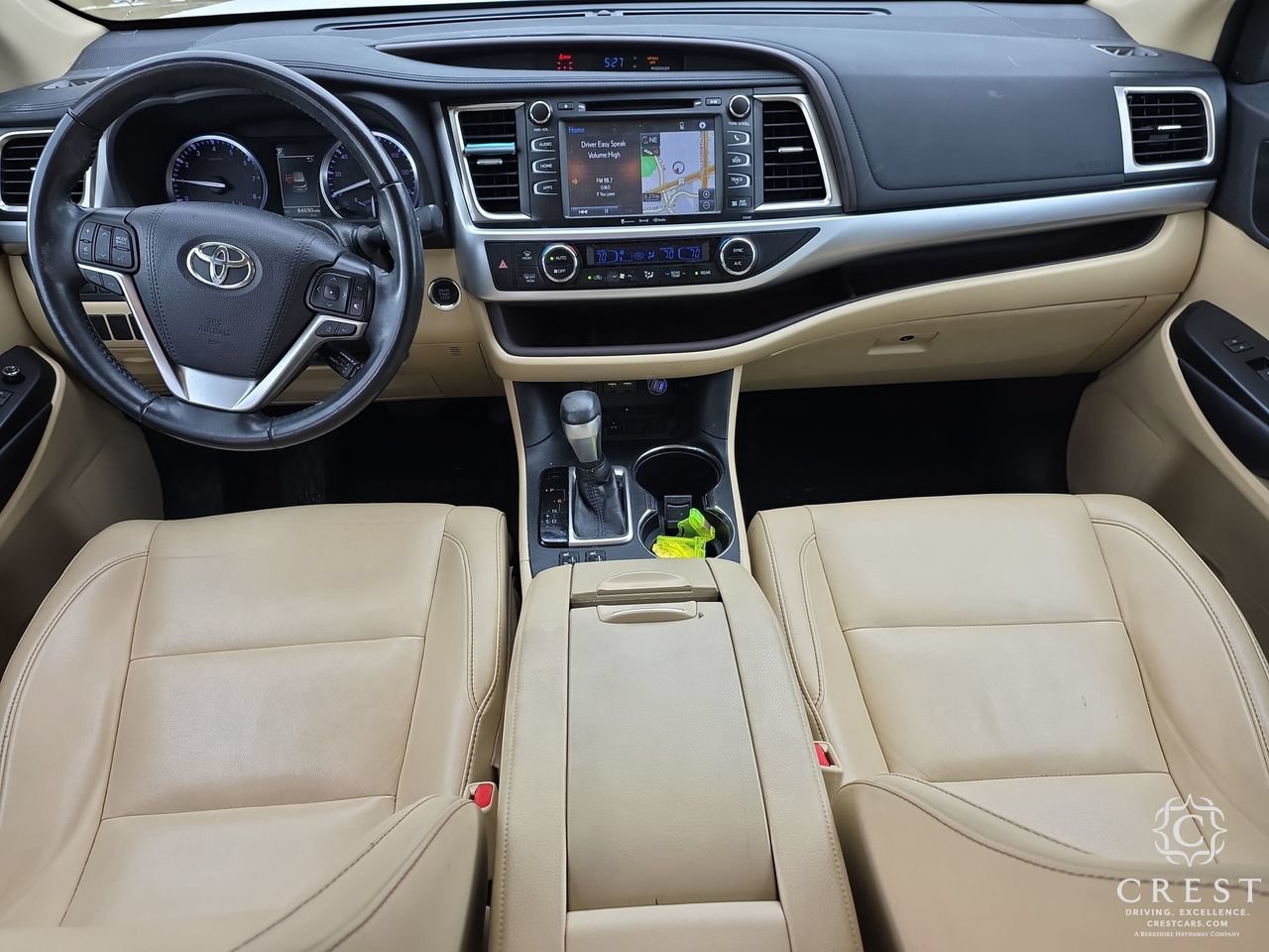 Used 2019 Toyota Highlander XLE FWD image 11