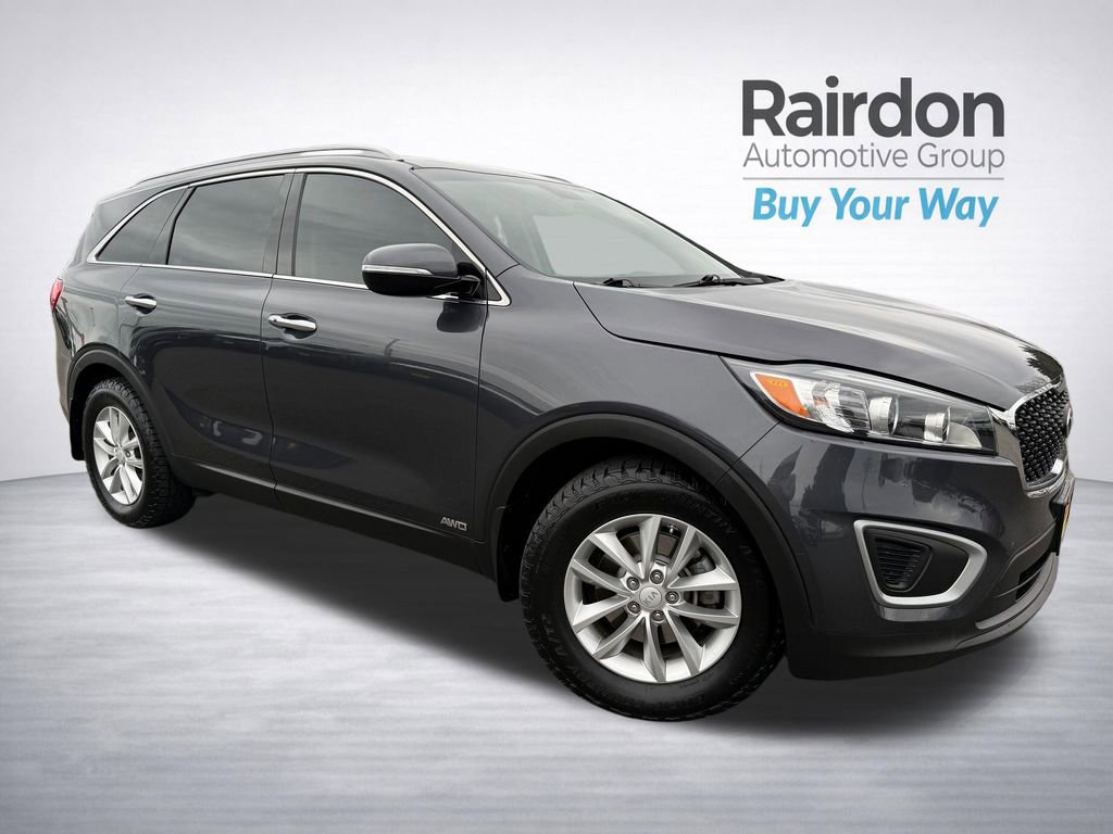 Used 2017 Kia Sorento LX w/ LX Convenience Package