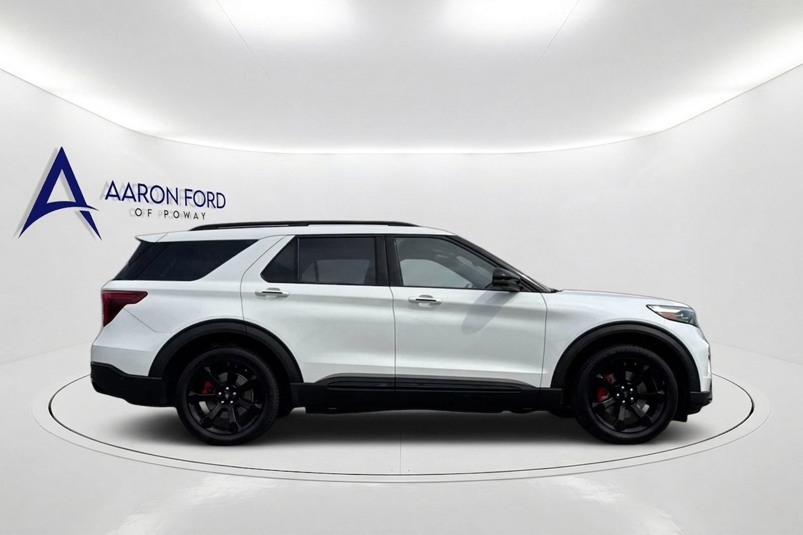 Used 2022 Ford Explorer ST w/ Equipment Group 401A RWD image 7