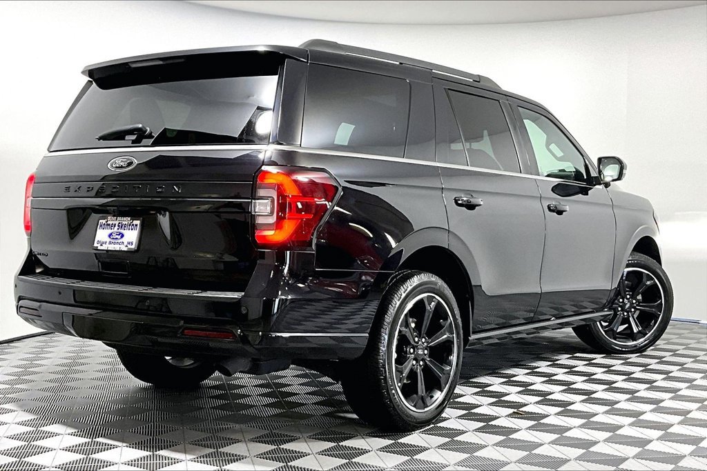 Certified 2023 Ford Expedition Limited RWD image 12