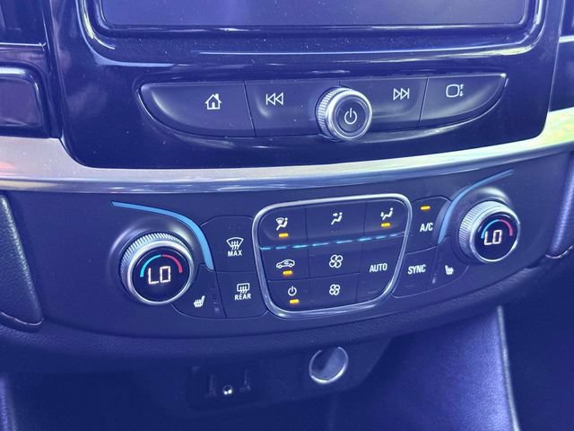 Used 2020 Chevrolet Traverse LT FWD image 29
