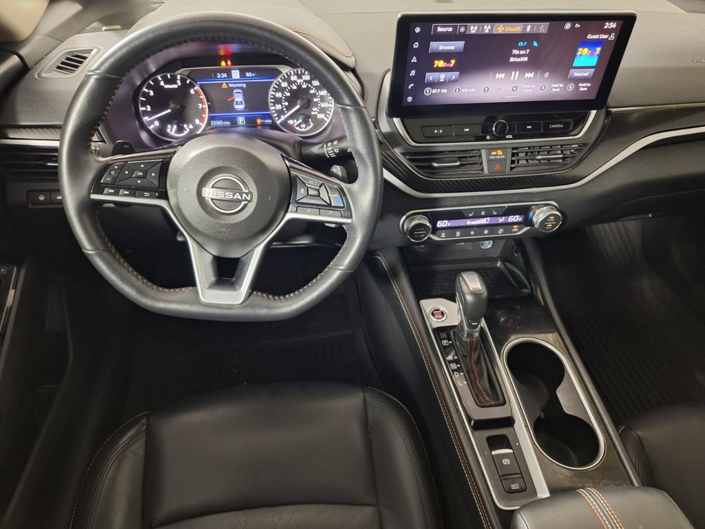 Used 2024 Nissan Altima 2.0 SR FWD image 9