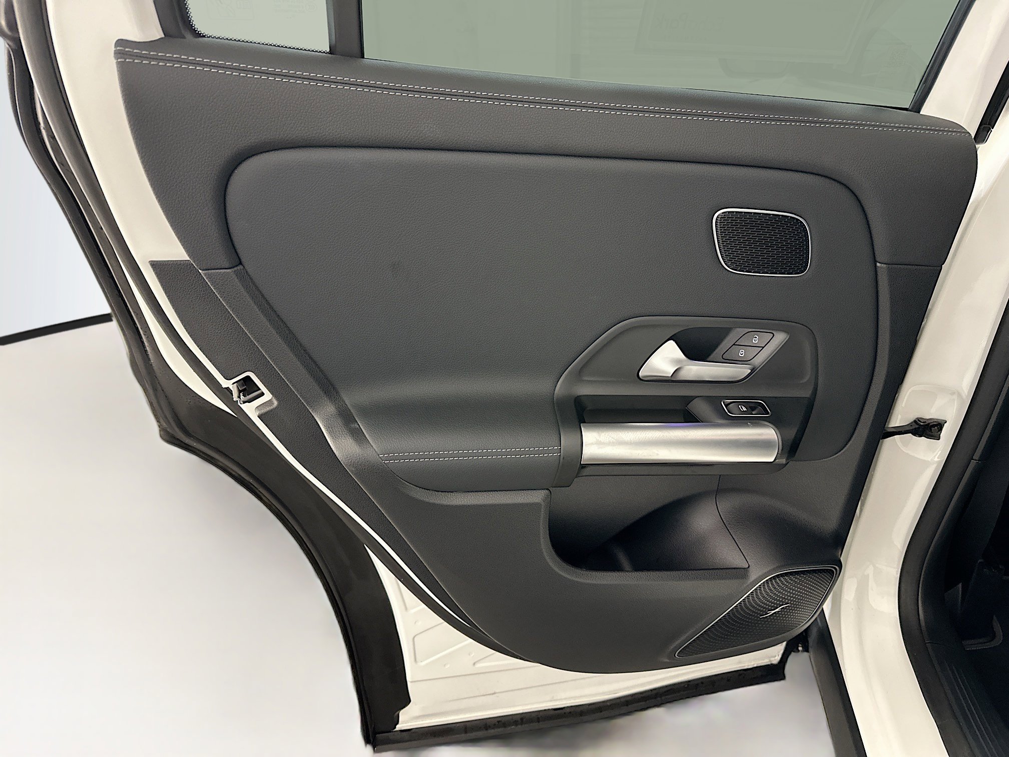 Used 2025 Mercedes-Benz GLA 250 4MATIC image 27