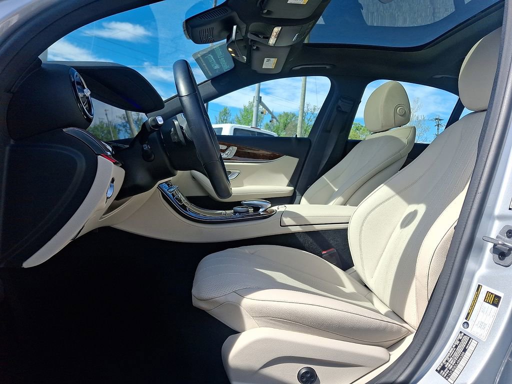 Used 2020 Mercedes-Benz E 350 4MATIC Sedan image 13
