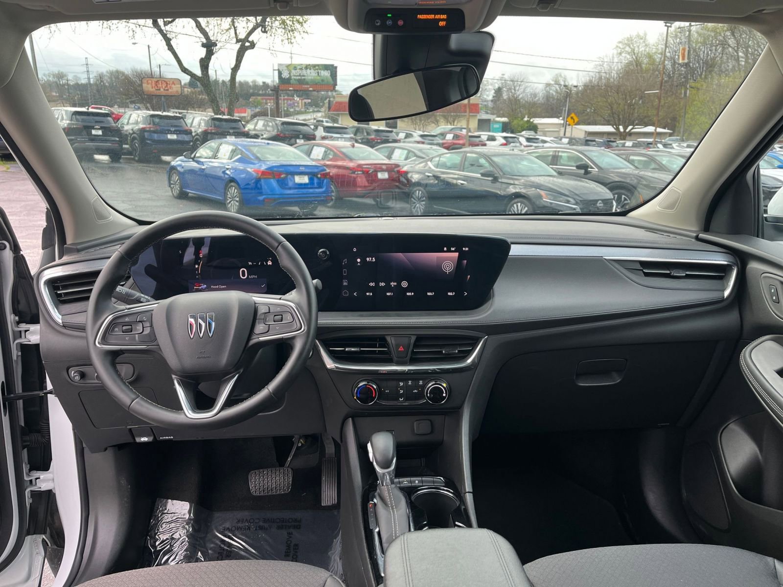 Used 2025 Buick Encore GX Preferred image 28