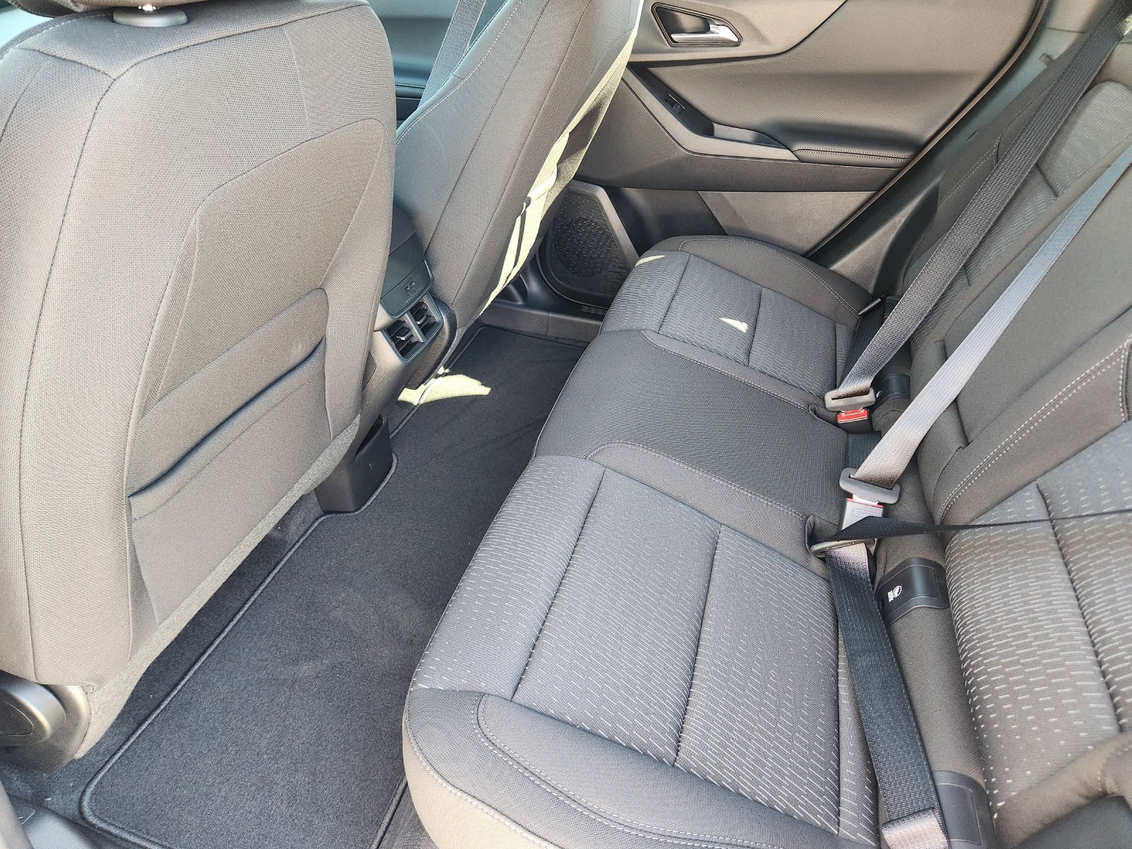 New 2027 Chevrolet Equinox LT FWD image 24