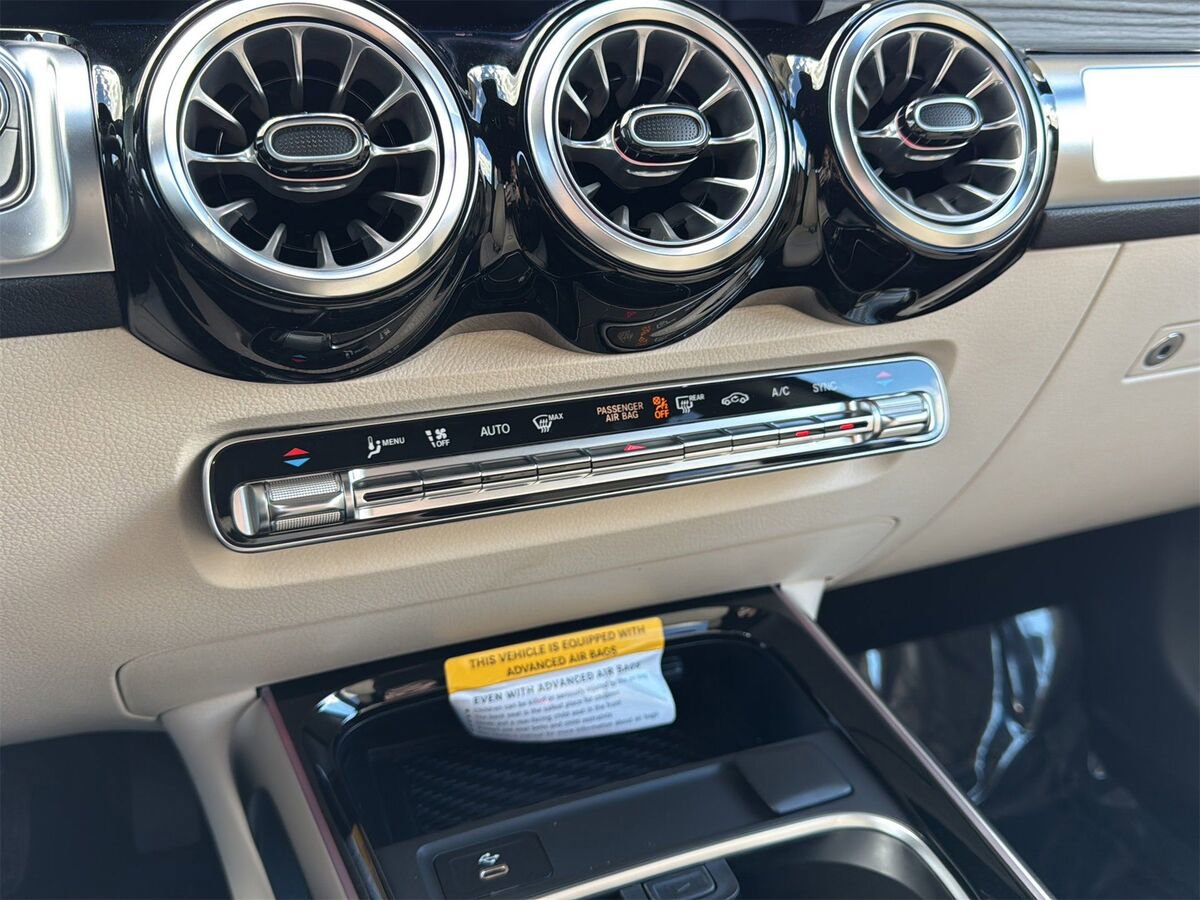 New 2026 Mercedes-Benz GLB 250 image 19
