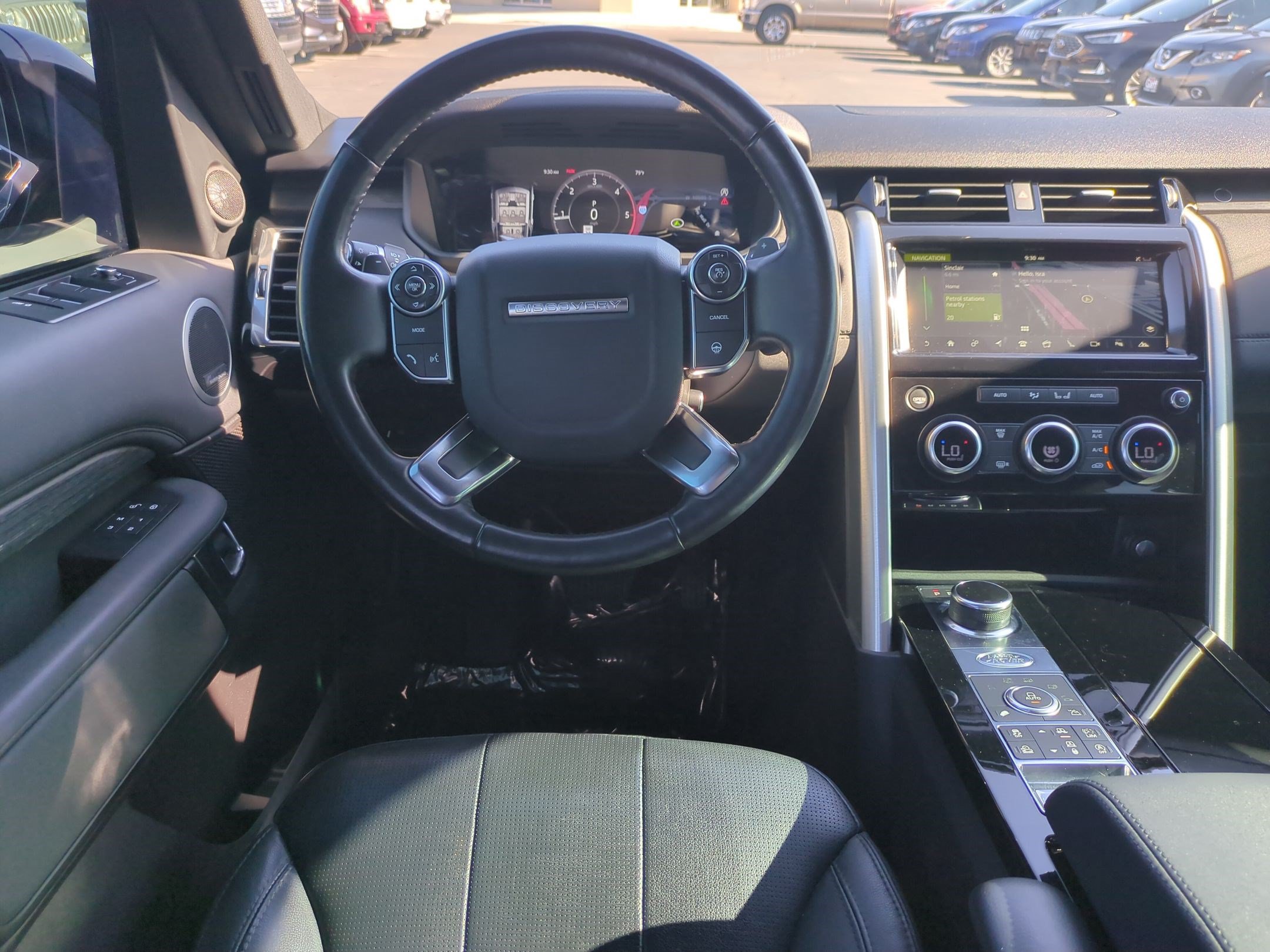Used 2018 Land Rover Discovery HSE AWD/4WD image 31