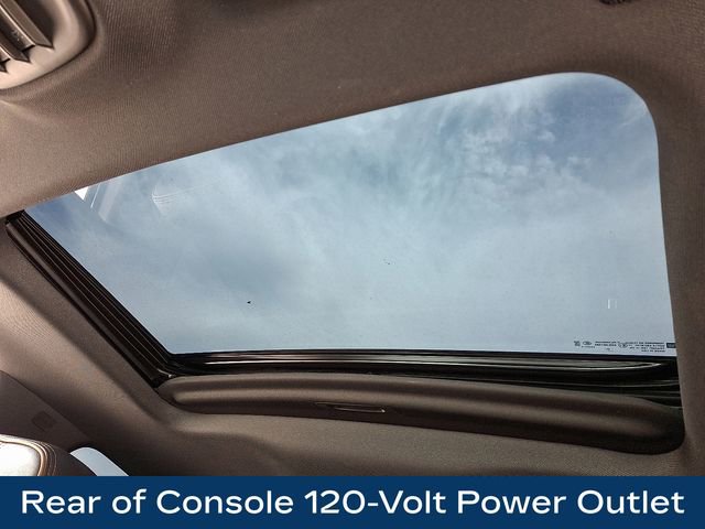 Used 2024 GMC Canyon AT4 image 18