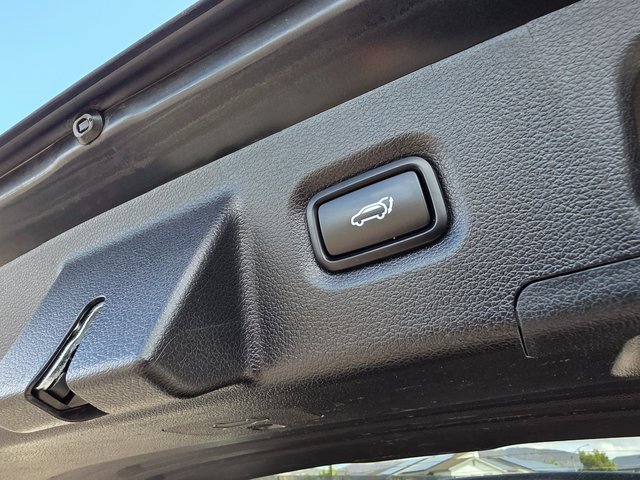 Certified 2023 Hyundai Santa Fe SEL image 12