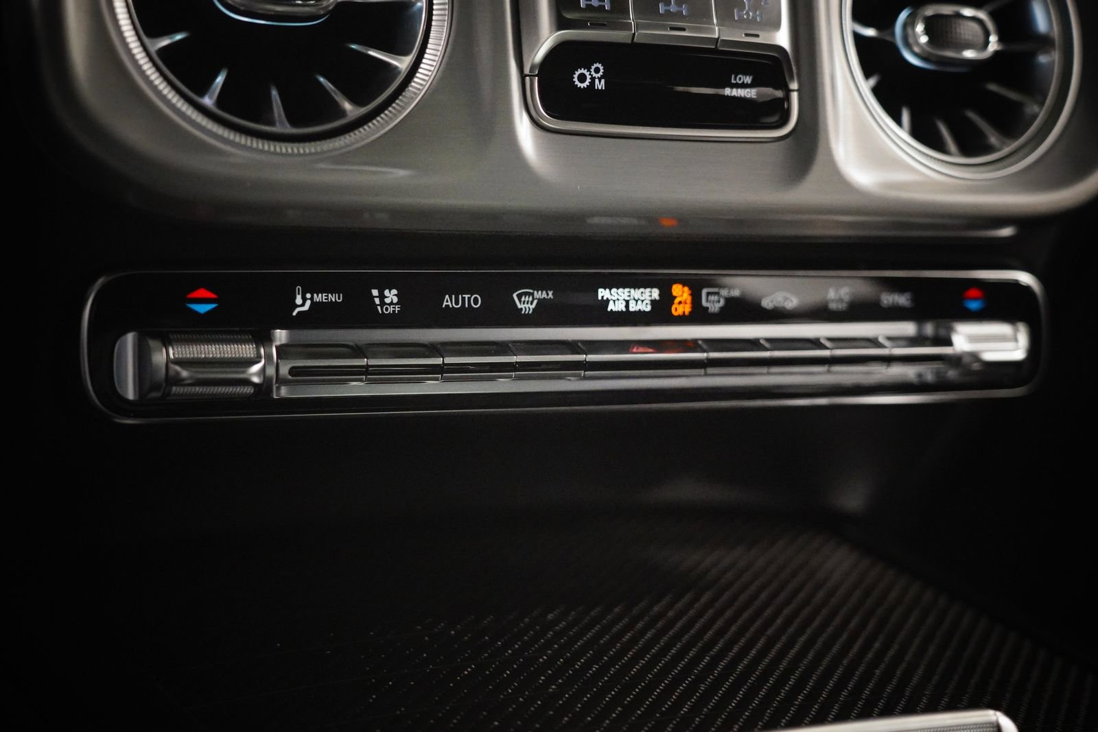 Used 2025 Mercedes-Benz G 63 AMG 4MATIC image 29