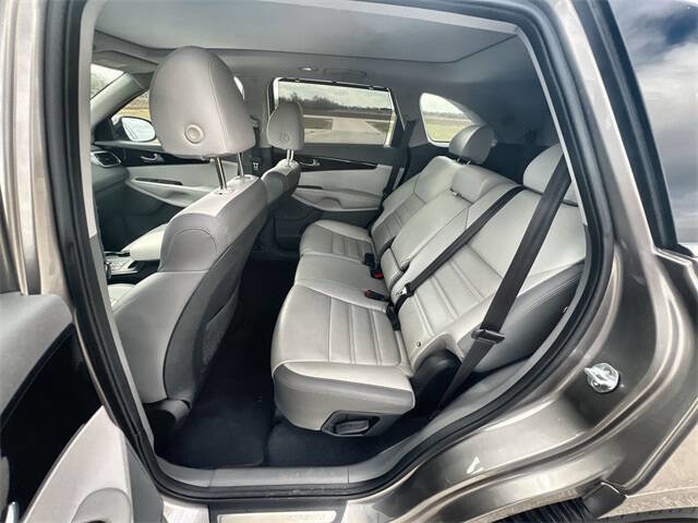 Used 2019 Kia Sorento SX w/ SX Touring Package image 24