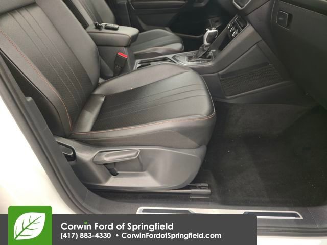 Used 2024 Volkswagen Tiguan Wolfsburg Edition image 9