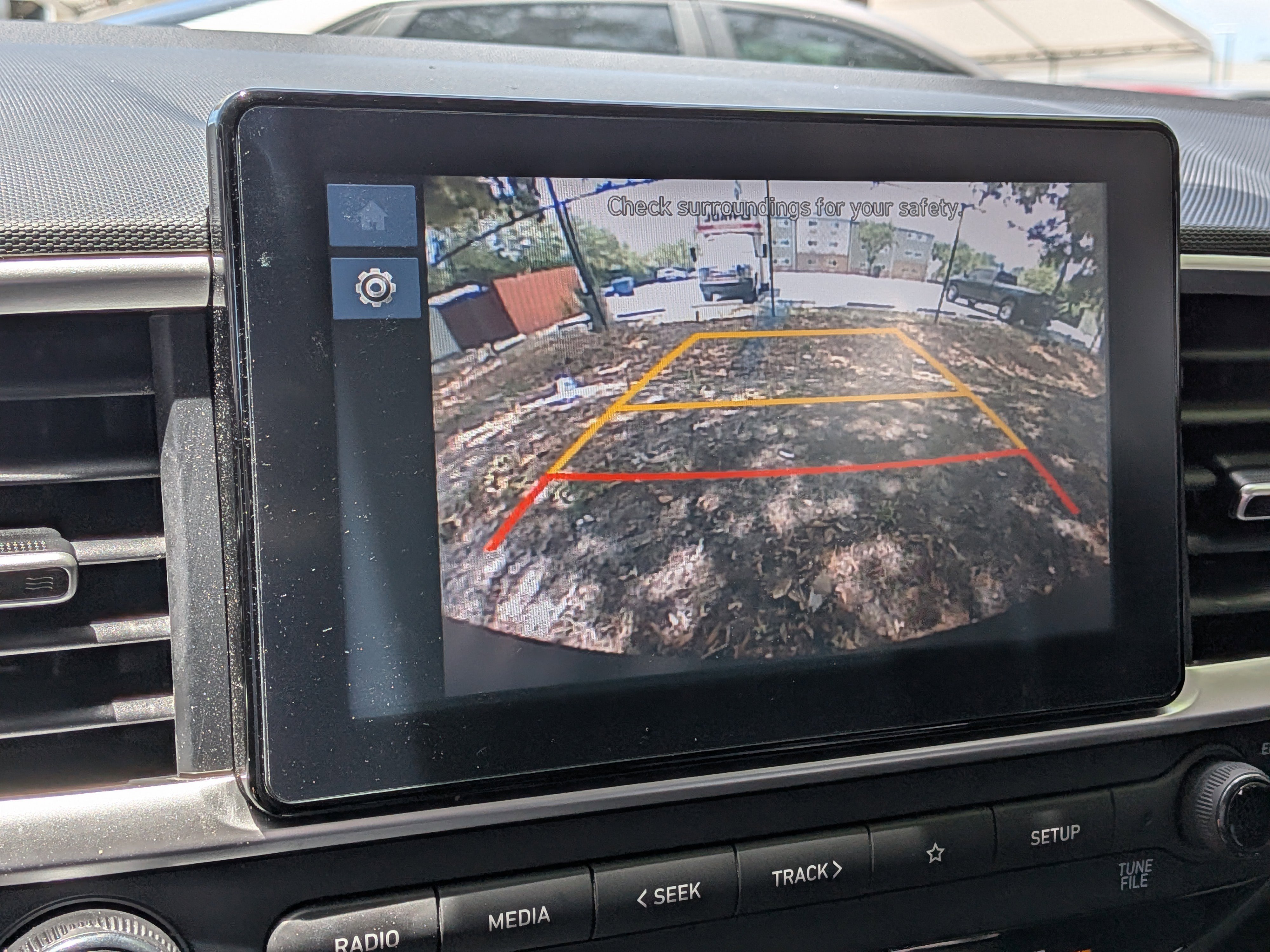 Used 2024 Hyundai Venue SEL FWD image 28